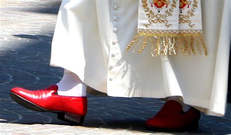 pope wearing red shoes|pope benedict xvi shoes meaning.